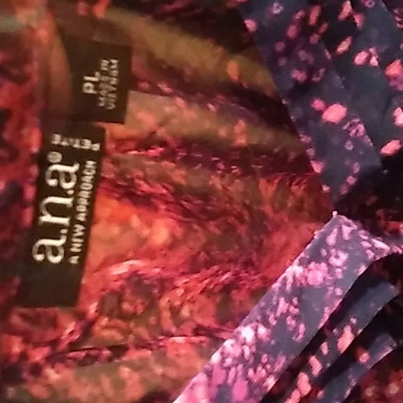 ANA Petite Blue Red Sheer Blouse. 3,/4 ,Sleeves V Neck - Picture 7 of 8